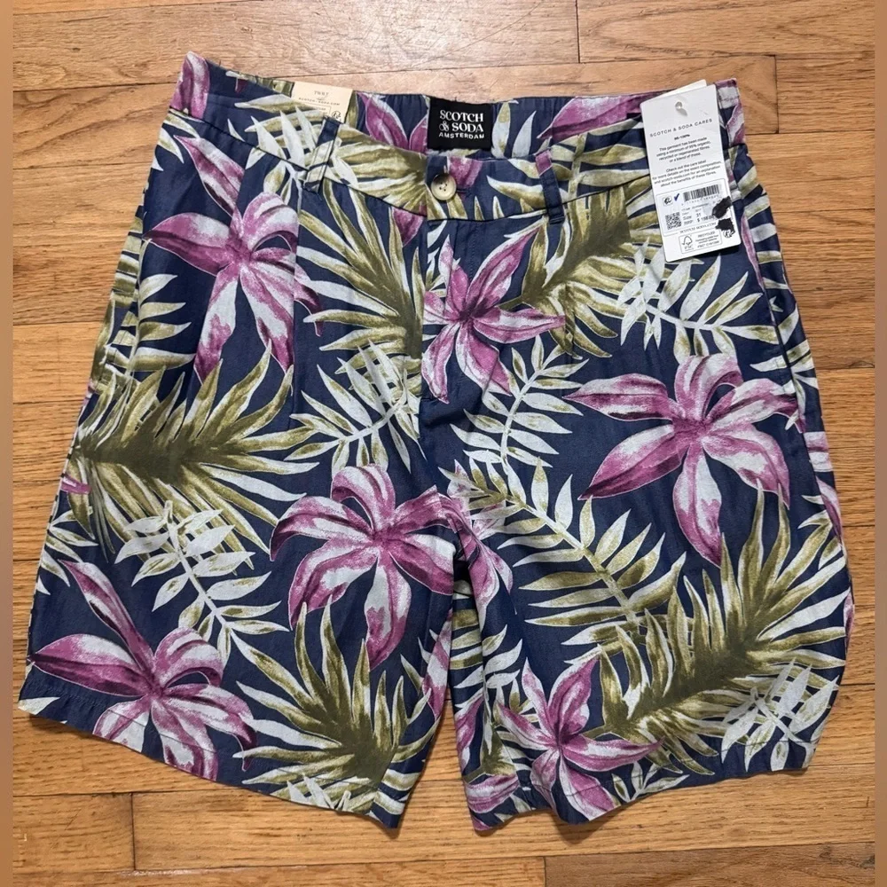 Scotch & Soda Tropical Printed Pleated Loose Fit Shorts
